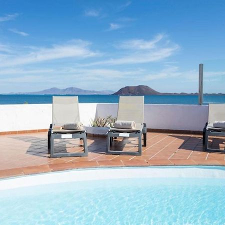 Corralejo Beachfront Villa Remos With Lobos Island View, Private Pool, Wifi & Bbq By Amazzzing Travel Exterior foto
