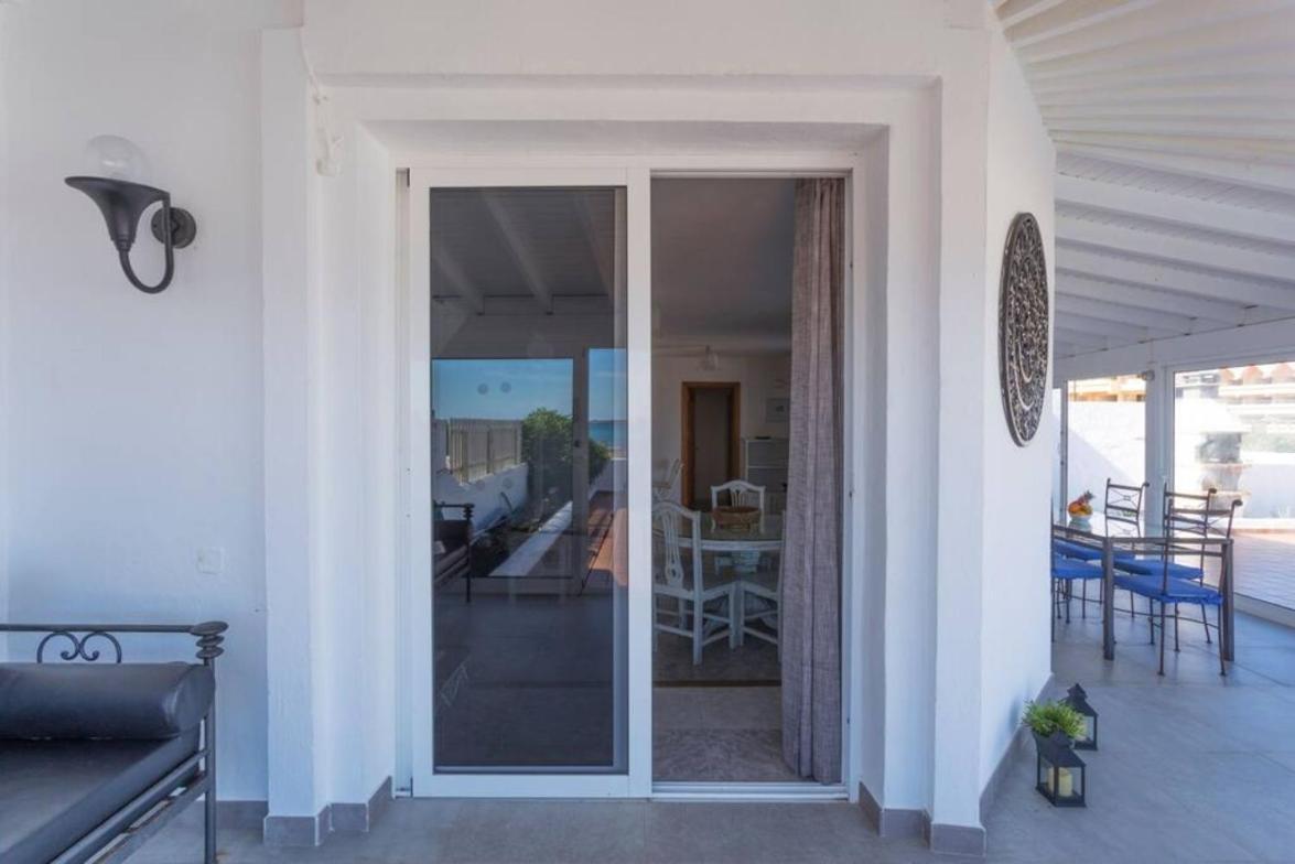 Corralejo Beachfront Villa Remos With Lobos Island View, Private Pool, Wifi & Bbq By Amazzzing Travel Exterior foto
